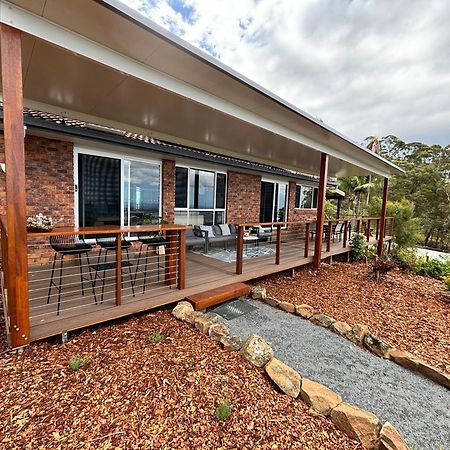 The Hillside Retreat Hotel Tamborine Mountain Exterior photo