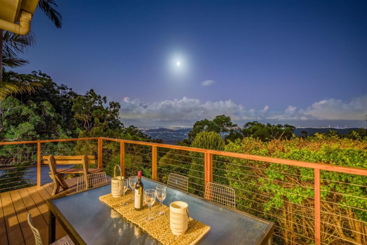The Hillside Retreat Hotel Tamborine Mountain Exterior photo