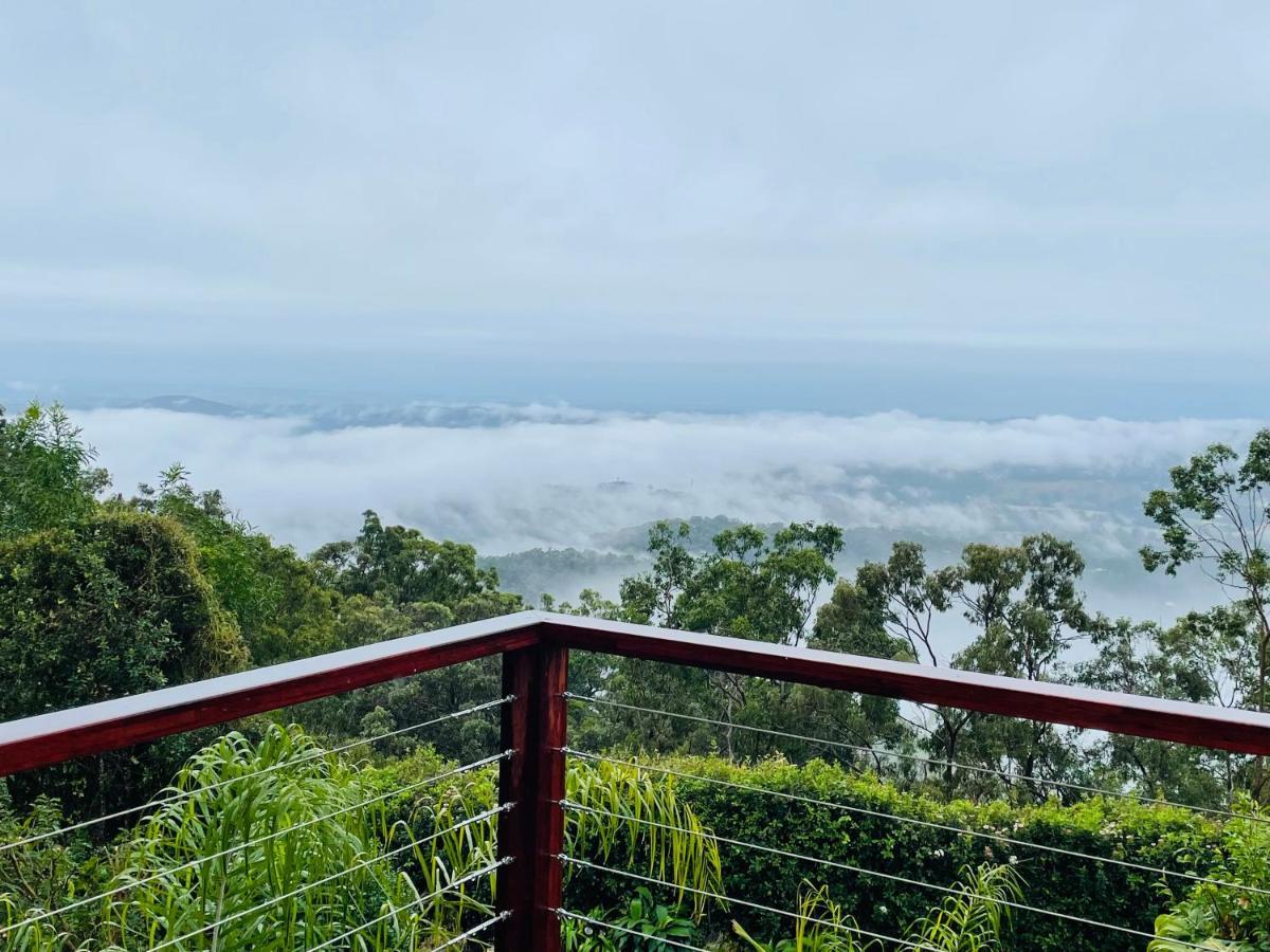 The Hillside Retreat Hotel Tamborine Mountain Exterior photo