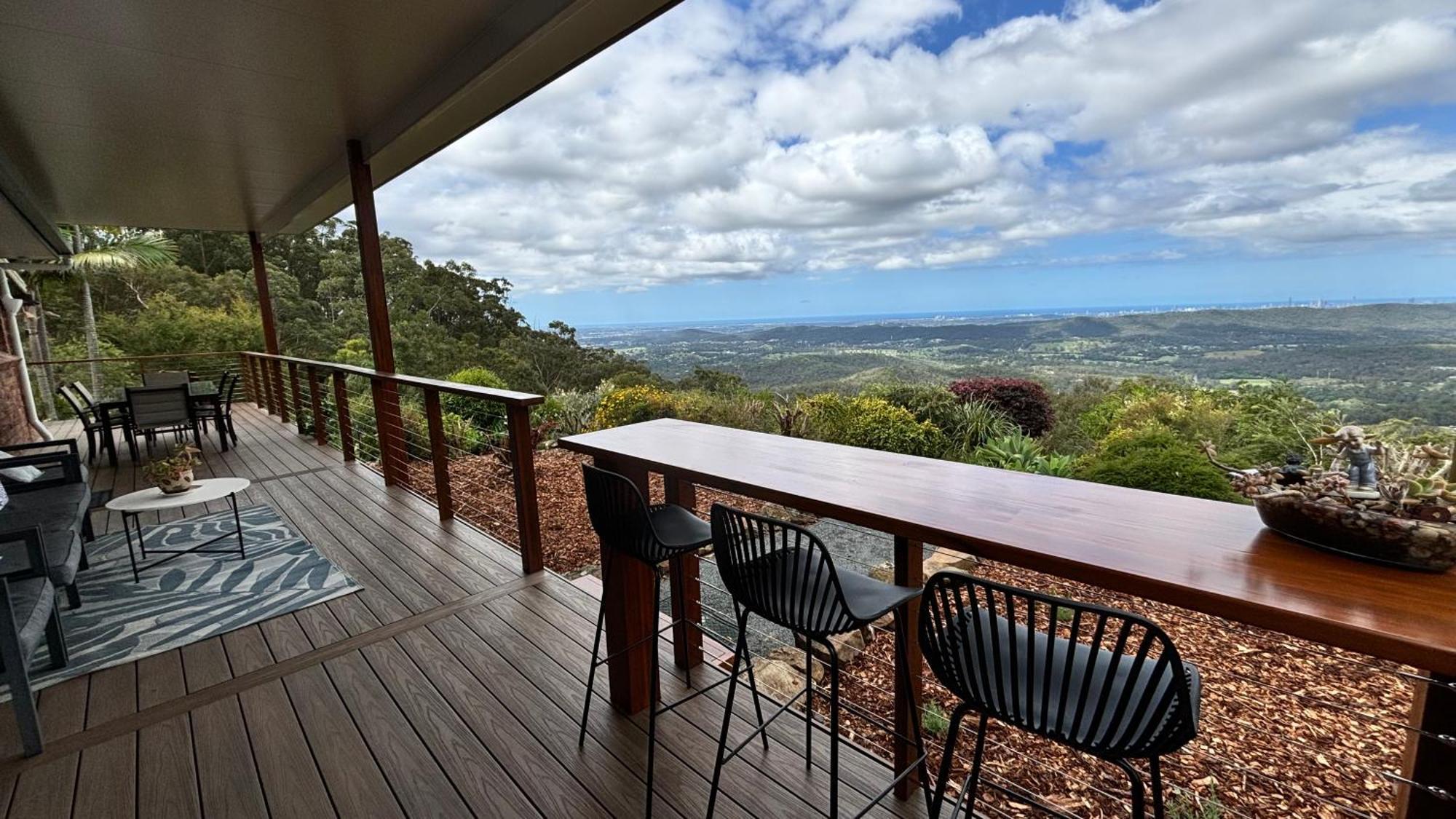 The Hillside Retreat Hotel Tamborine Mountain Exterior photo